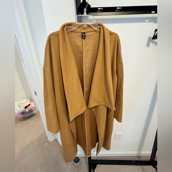 Gold Sweater overlay - Picture 2 of 6